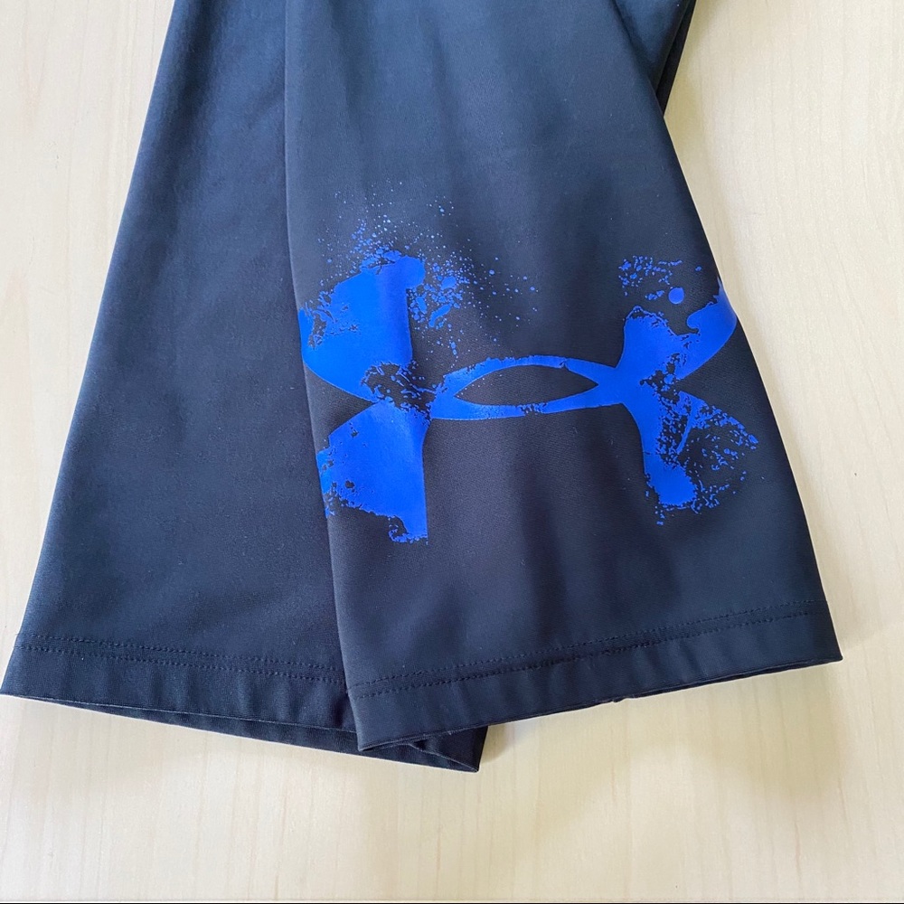 25% off 2+ | Under Armour Capri Heatgear Leggings